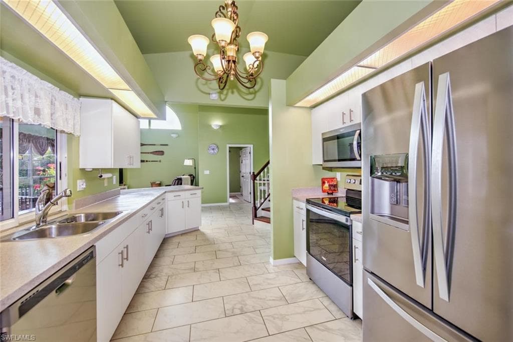 17236 Castleview DR, NORTH FORT MYERS FL 33917-9