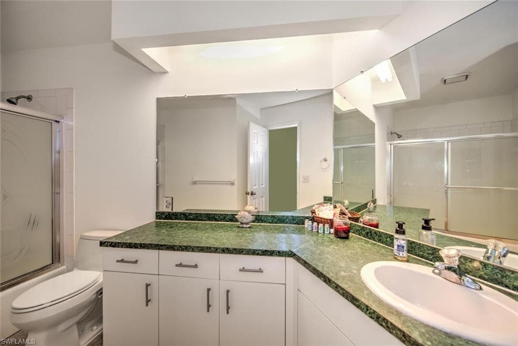 17236 Castleview DR, NORTH FORT MYERS FL 33917-17