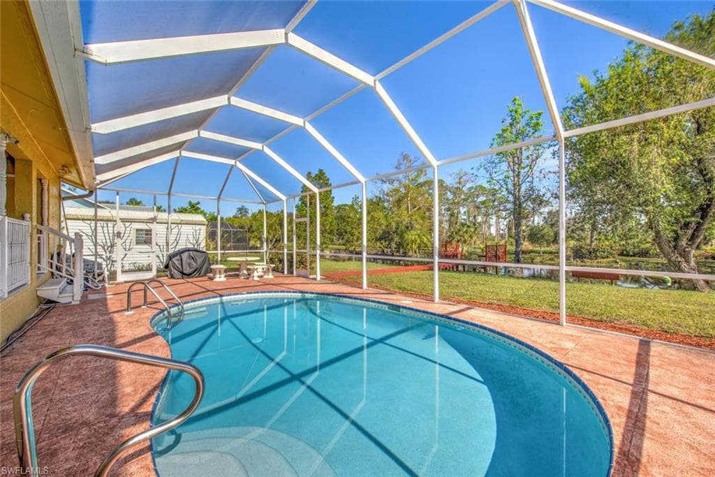 17236 Castleview DR, NORTH FORT MYERS FL 33917-20
