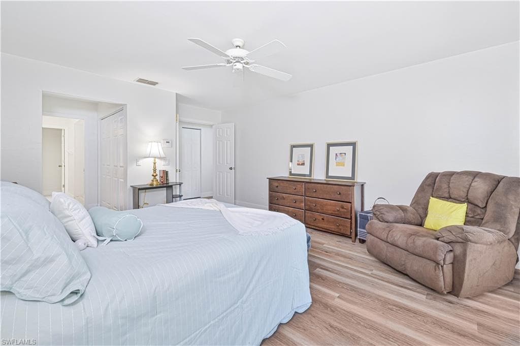 9201 Marigold CT, FORT MYERS FL 33919-25