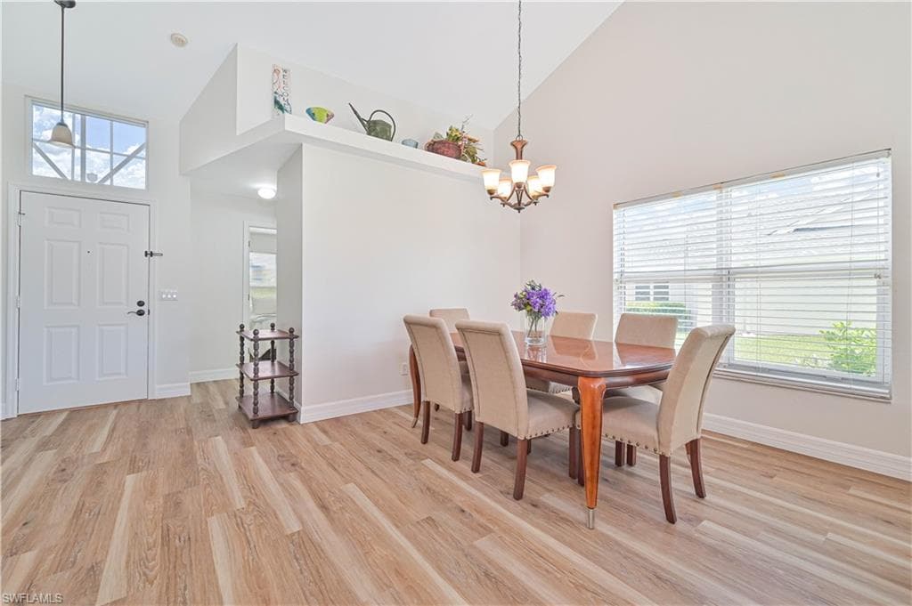 9201 Marigold CT, FORT MYERS FL 33919-8