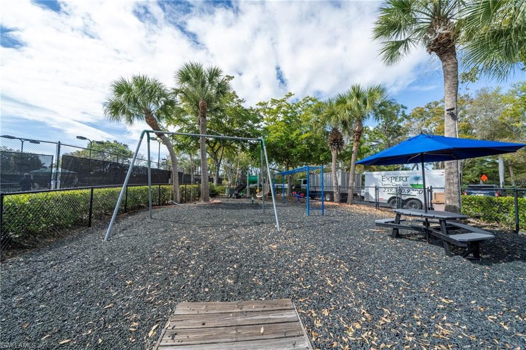 1149 Sweetwater LN # 4102, NAPLES FL 34110-43