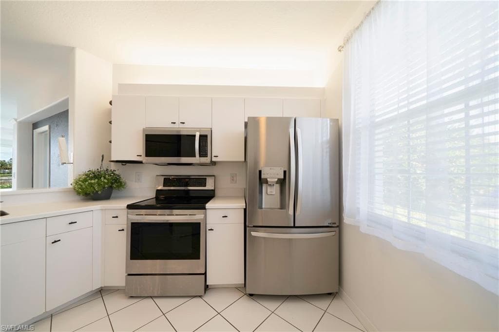 1149 Sweetwater LN # 4102, NAPLES FL 34110-3