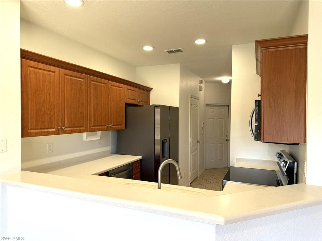 1376 Weeping Willow CT-4