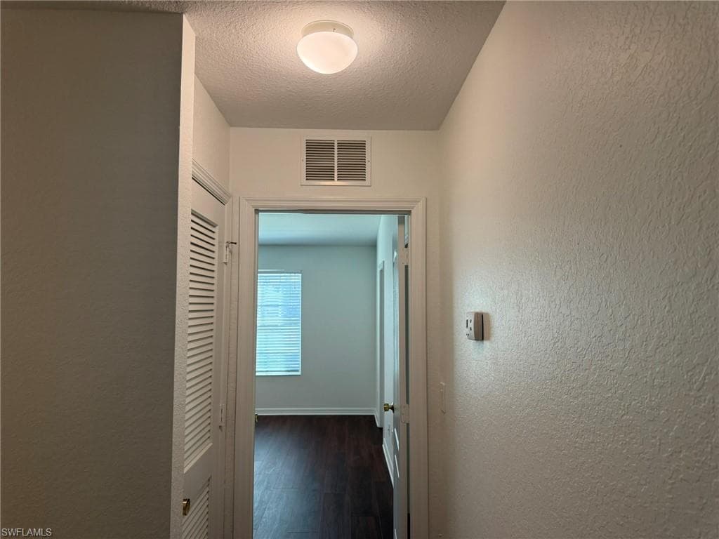 1376 Weeping Willow CT-32