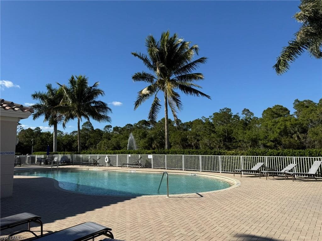 1376 Weeping Willow CT-39
