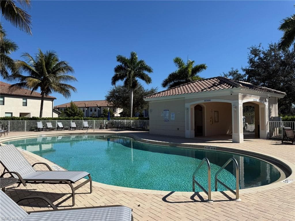 1376 Weeping Willow CT-38