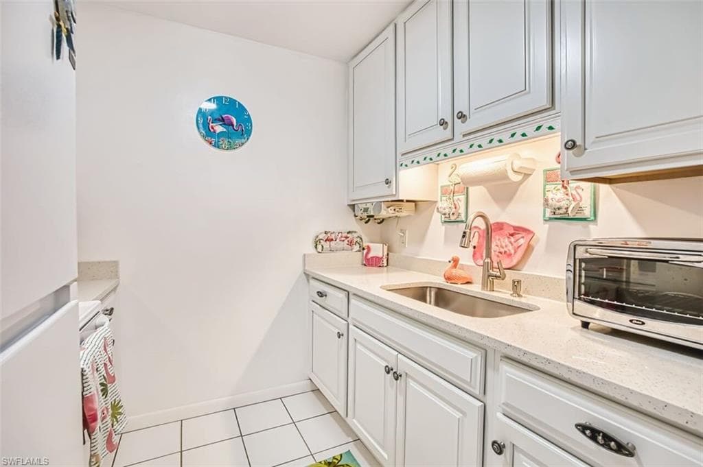601 Periwinkle WAY D7-17