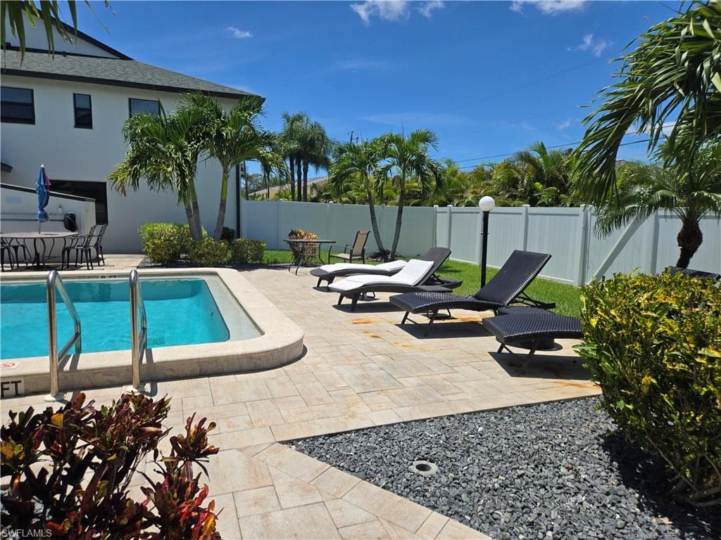 1519 Cape Coral PKWY W # 8, CAPE CORAL FL 33914-10