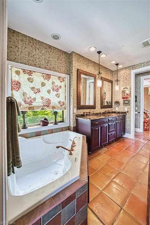 130 Montrose DR, FORT MYERS FL 33919-22