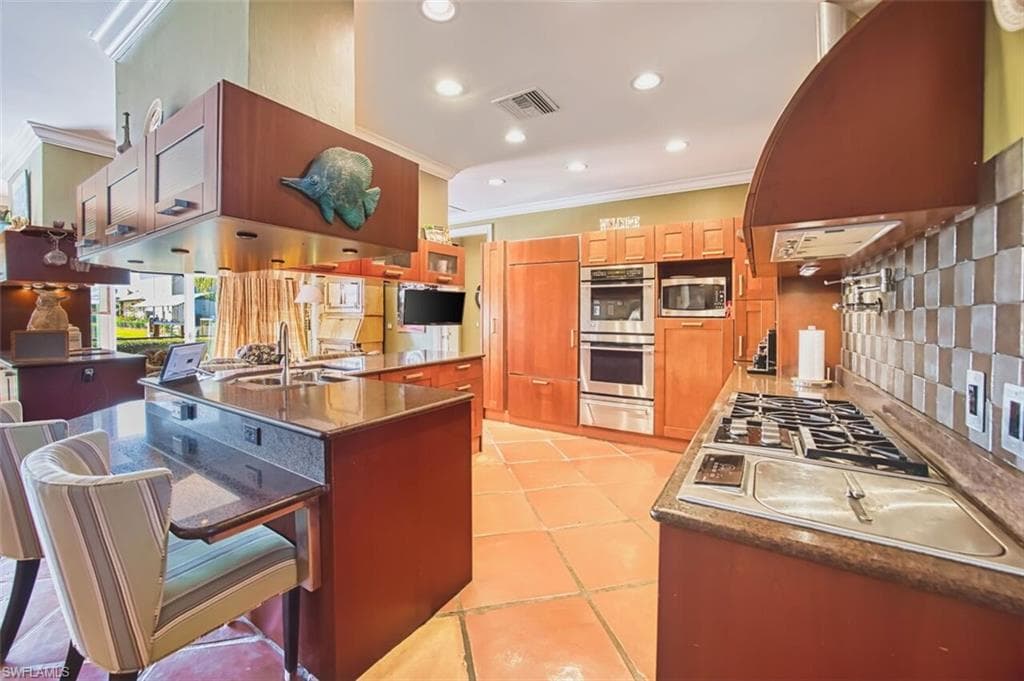 130 Montrose DR, FORT MYERS FL 33919-15