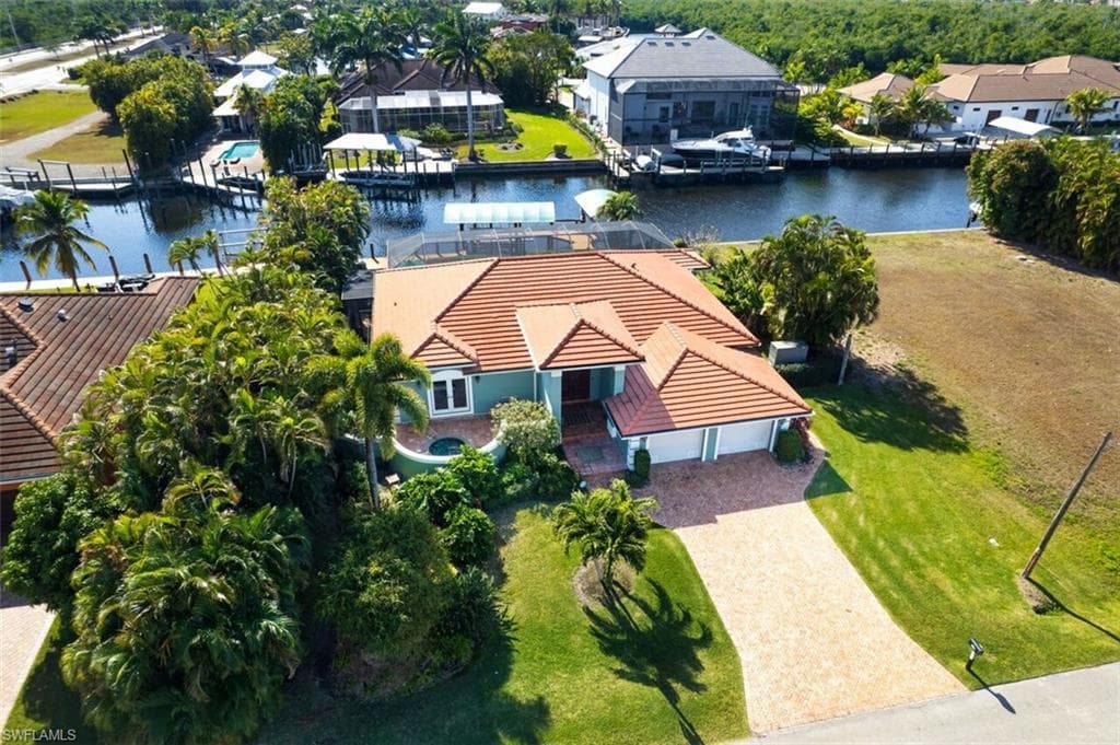 130 Montrose DR, FORT MYERS FL 33919-4