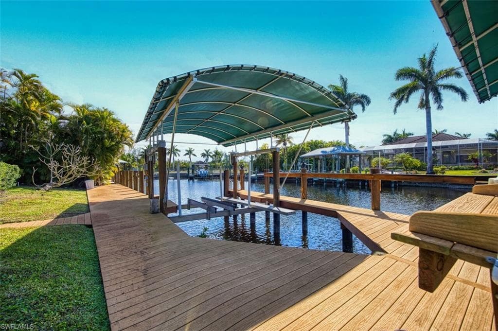 130 Montrose DR, FORT MYERS FL 33919-39