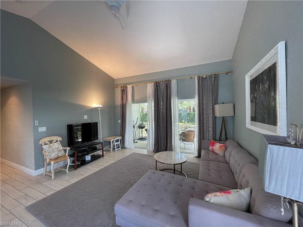 1130 Partridge CIR 102-15