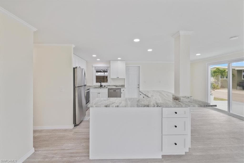 62 Kiowa DR, FORT MYERS BEACH FL 33931-11