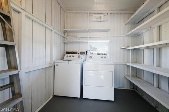 62 Kiowa DR, FORT MYERS BEACH FL 33931-23