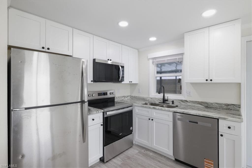 62 Kiowa DR, FORT MYERS BEACH FL 33931-14