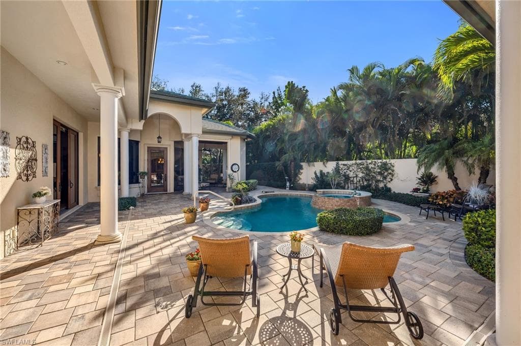 28724 La Caille DR, NAPLES FL 34119-21