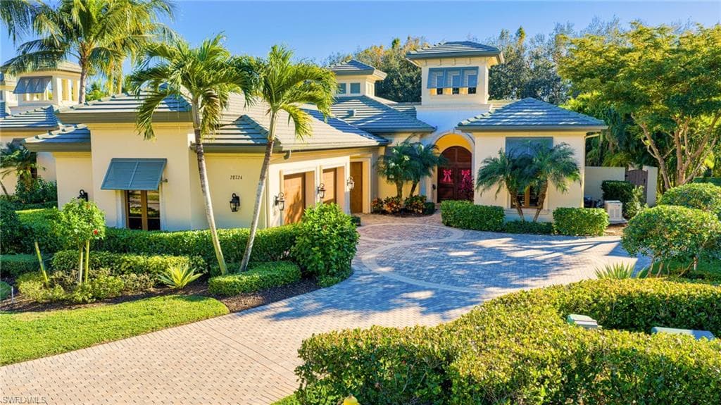 28724 La Caille DR, NAPLES FL 34119-2
