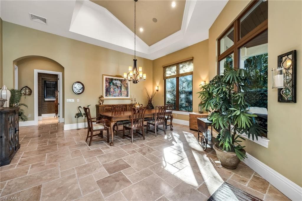 28724 La Caille DR, NAPLES FL 34119-8