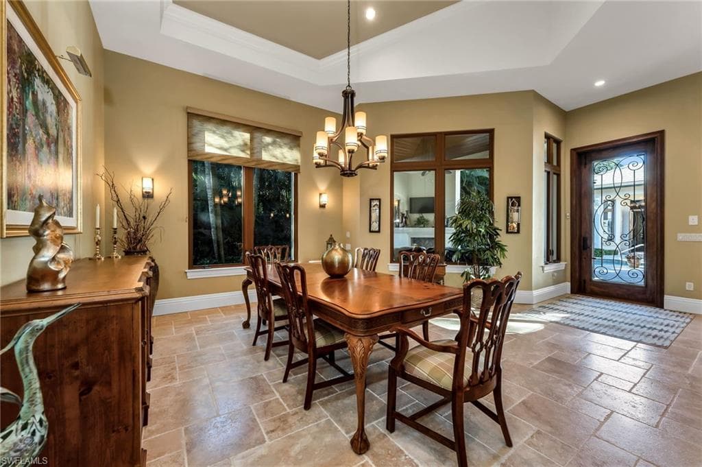 28724 La Caille DR, NAPLES FL 34119-9