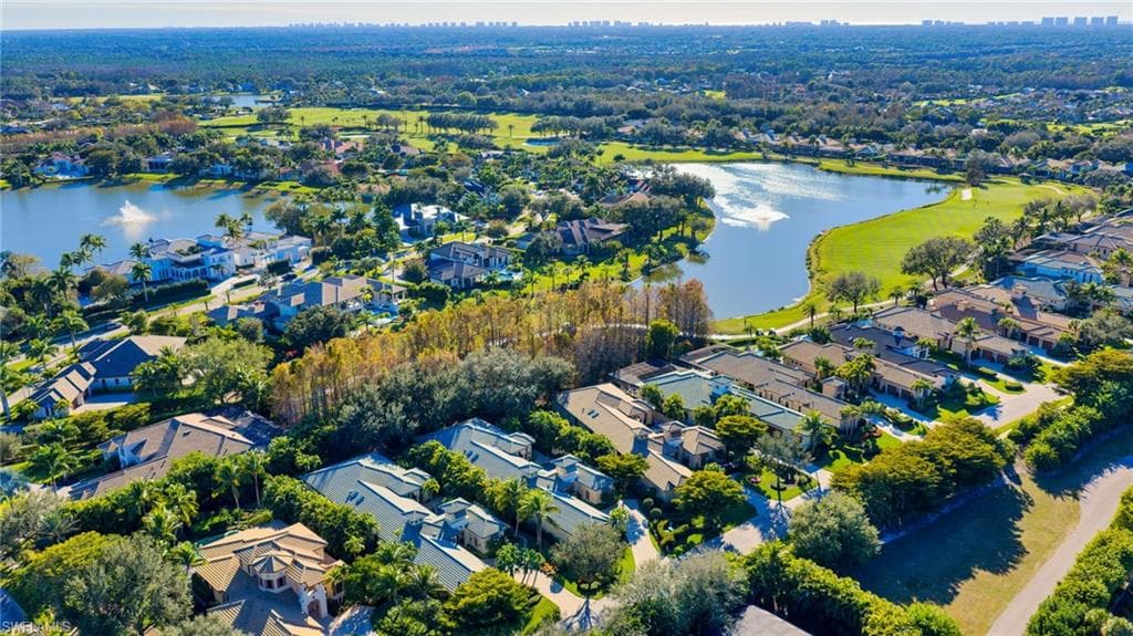 28724 La Caille DR, NAPLES FL 34119-3
