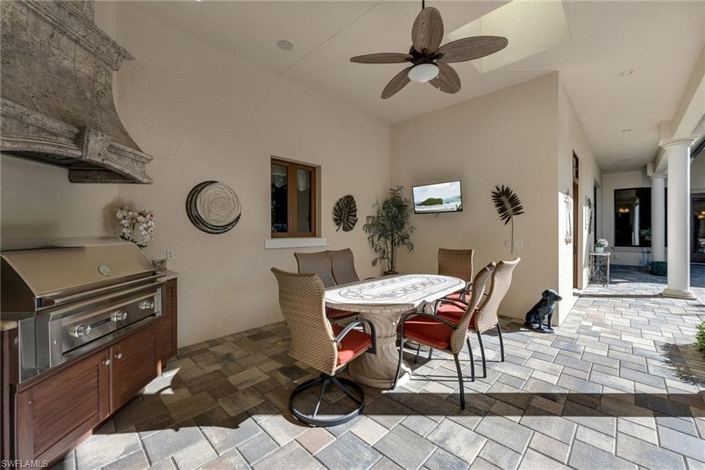 28724 La Caille DR, NAPLES FL 34119-20