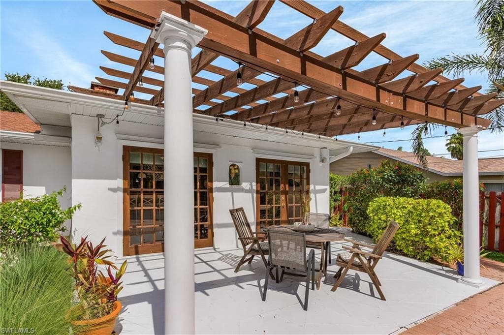 27553 Playa Del Rey LN, BONITA SPRINGS FL 34135-25