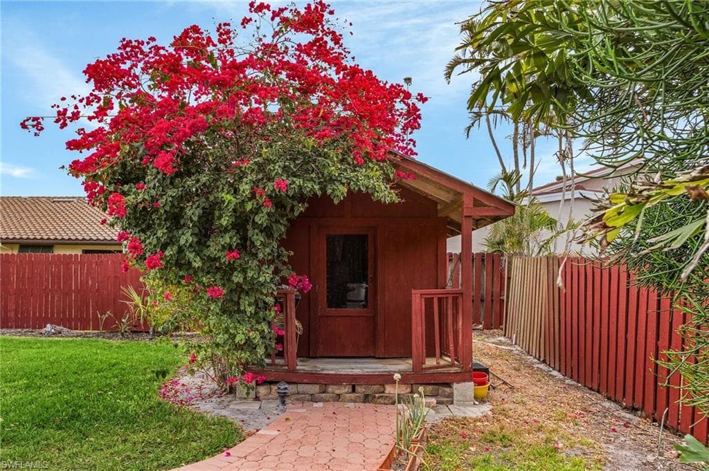 27553 Playa Del Rey LN, BONITA SPRINGS FL 34135-30