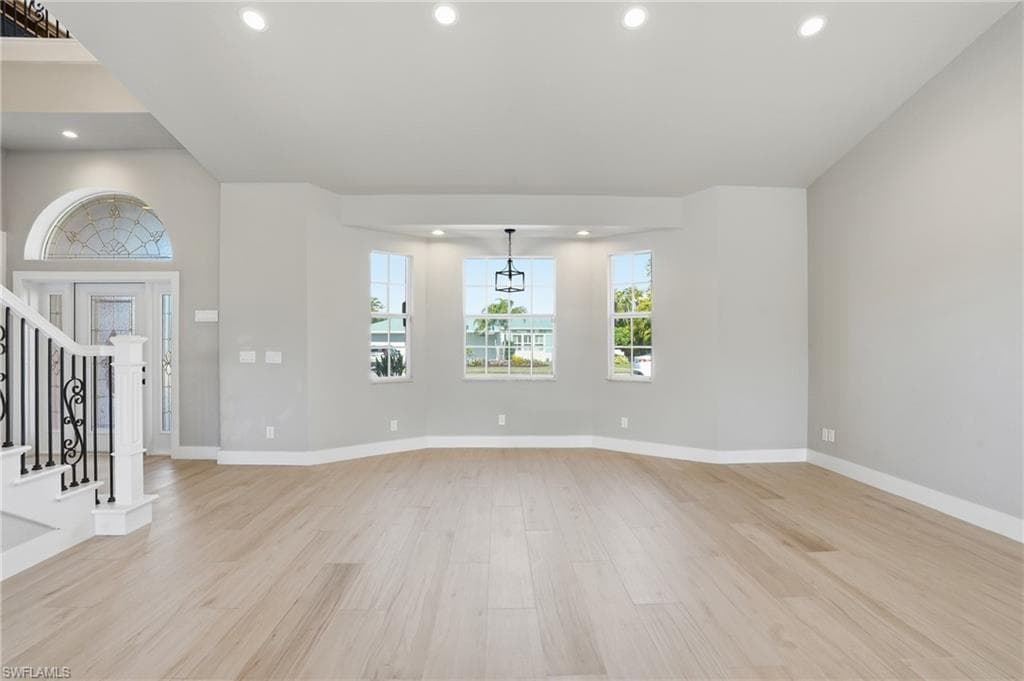 132 Egret ST-11