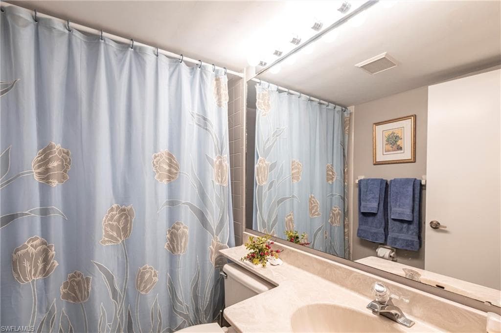 5665 Trailwinds DR 615-9