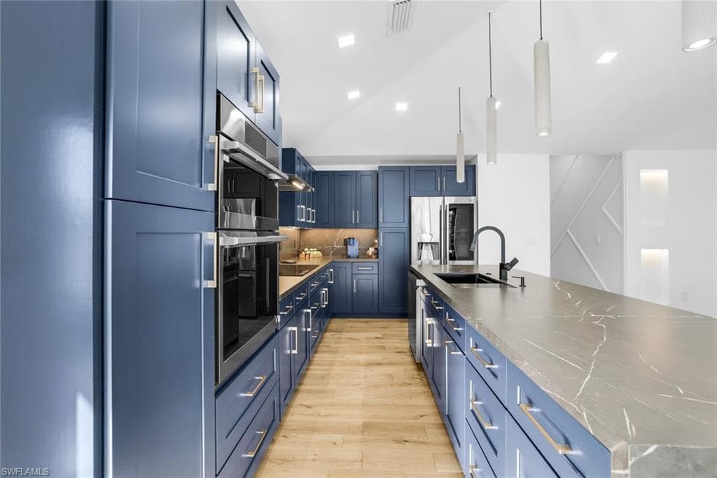 10771 6th ST-13