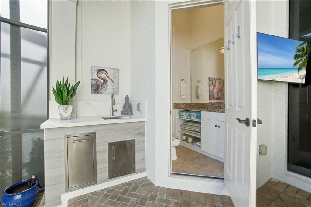 27592 River Reach DR, BONITA SPRINGS FL 34134-34