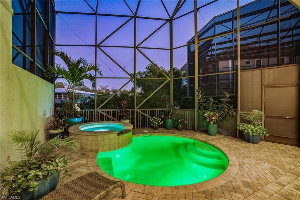 27592 River Reach DR, BONITA SPRINGS FL 34134-3