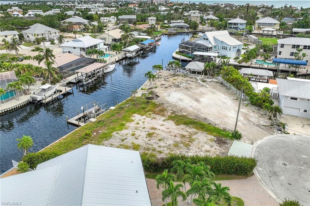 18 Avenida Carita, FORT MYERS BEACH FL 33931-12