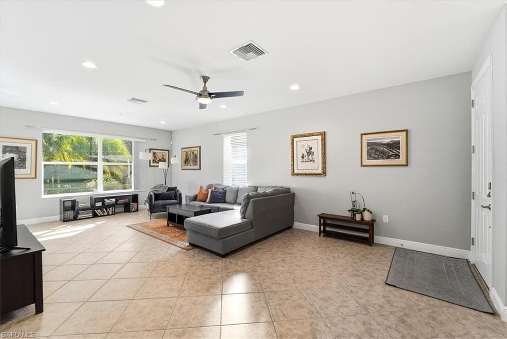 13390 Kent ST, NAPLES FL 34109-4