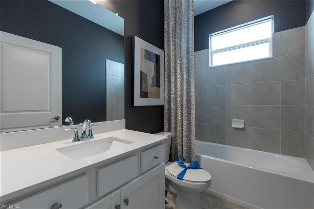 1547 Double Eagle TRL, NAPLES FL 34120-22