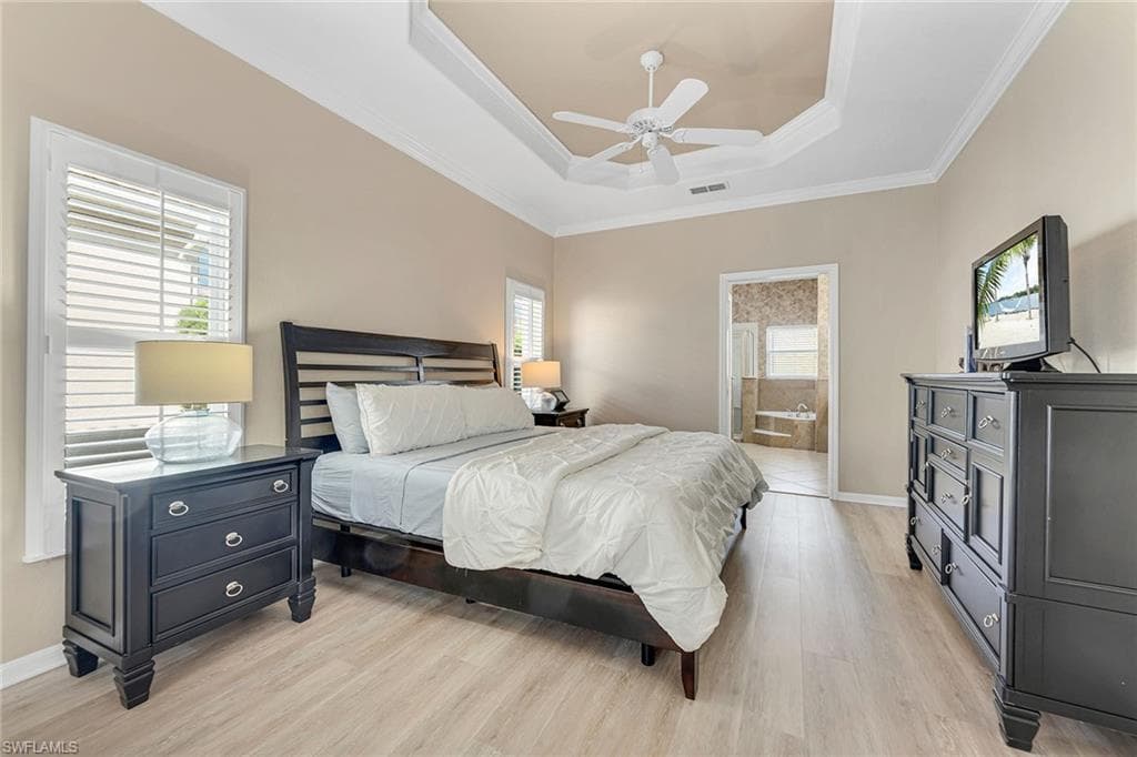 104 Glen Eagle CIR, NAPLES FL 34104-15