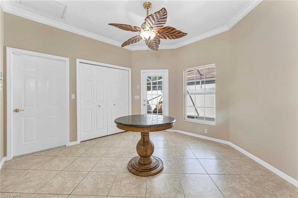 104 Glen Eagle CIR, NAPLES FL 34104-11