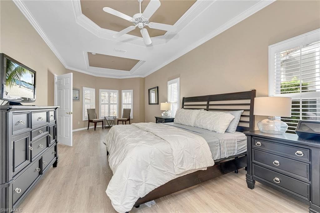 104 Glen Eagle CIR, NAPLES FL 34104-13