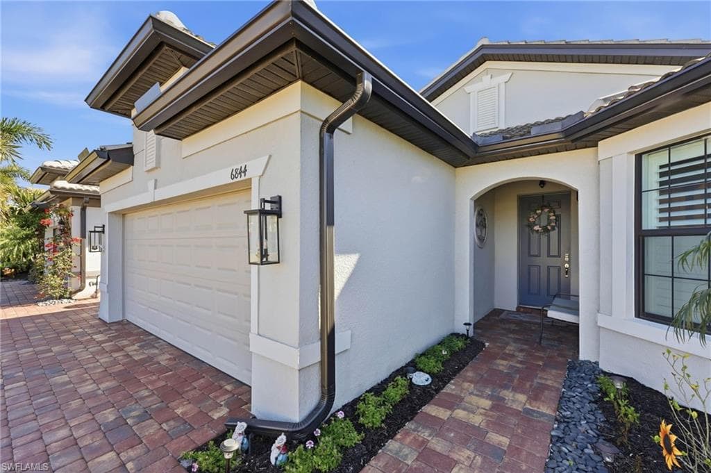 6844 Winding Cypress DR-1