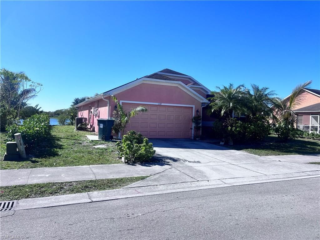 1187 Bush ST E, IMMOKALEE FL 34142-1