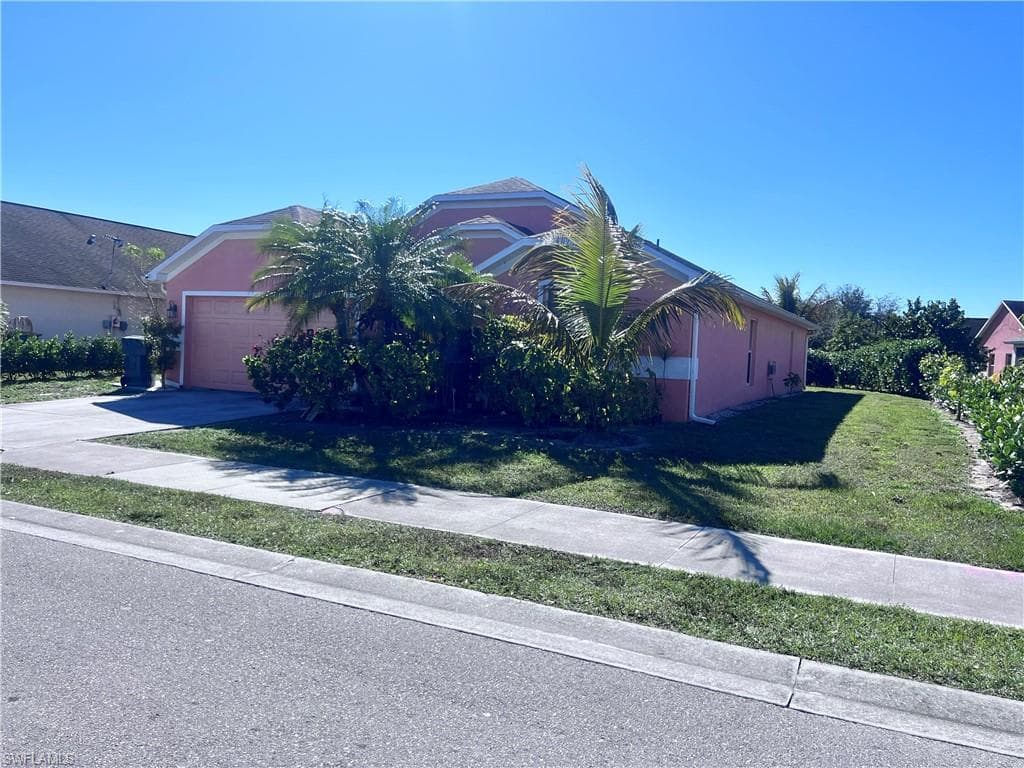 1187 Bush ST E, IMMOKALEE FL 34142-2