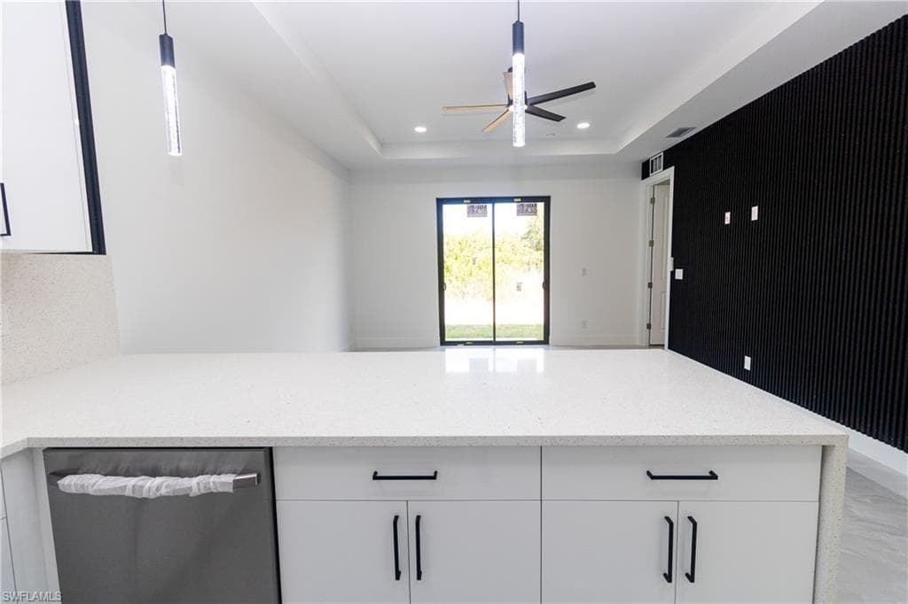 843 Duplex ST E # B, LEHIGH ACRES FL 33974-5