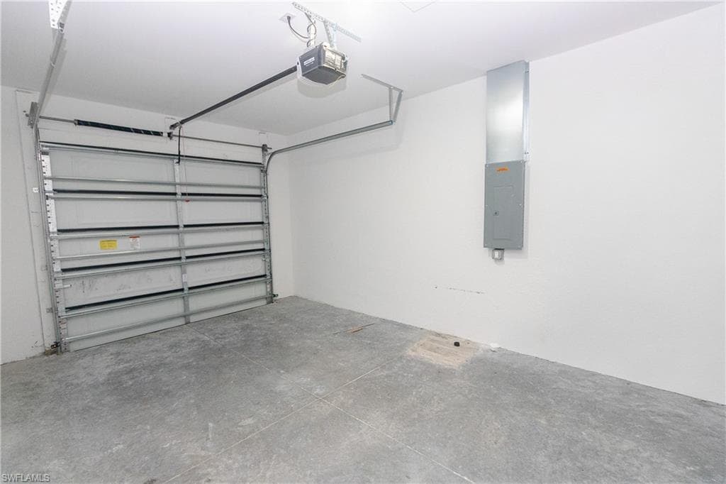 843 Duplex ST E # B, LEHIGH ACRES FL 33974-20