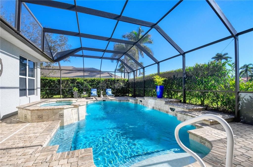 4908 Sedgewood LN, NAPLES FL 34112-1