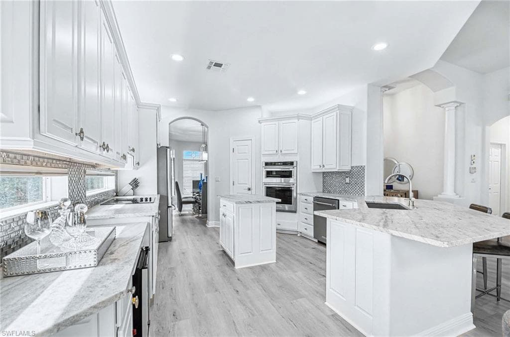 4908 Sedgewood LN, NAPLES FL 34112-2