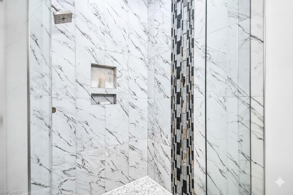 4908 Sedgewood LN, NAPLES FL 34112-18