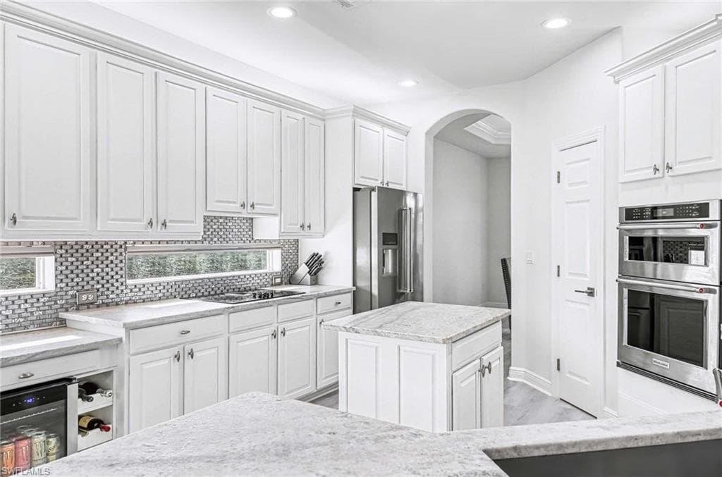 4908 Sedgewood LN, NAPLES FL 34112-3