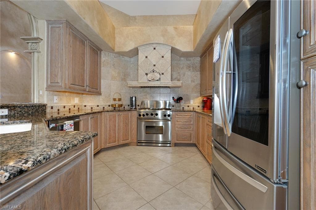 4248 Kensington High ST, NAPLES FL 34105-5